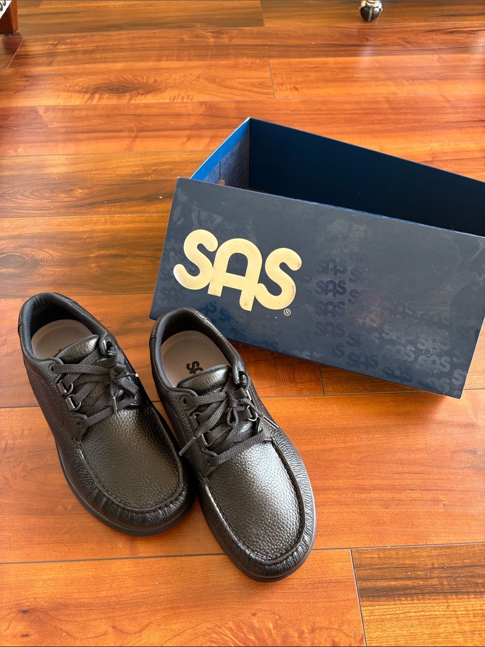 SAS Men’s Black Leather Slip-On Style Lace Shoe BRAND NEW